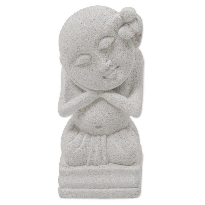 Figurine d'enfant rêveur