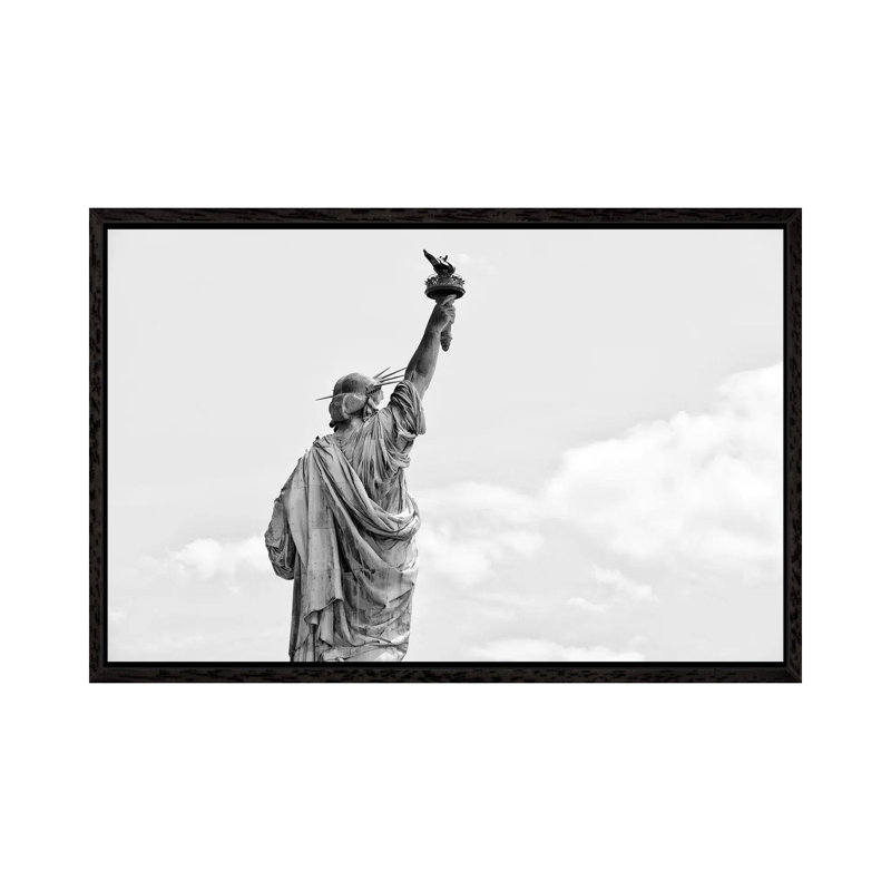 Statue of Liberty II 1 Piece Wall Art on Canvas, 66.04cm H x 101.6cm W x 3.81cm D, Black Floater Framed