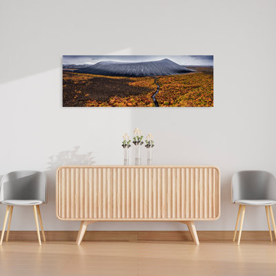 Automne, rivière volcanique, art dramatique abstrait d'automne contemporain orange, art mural