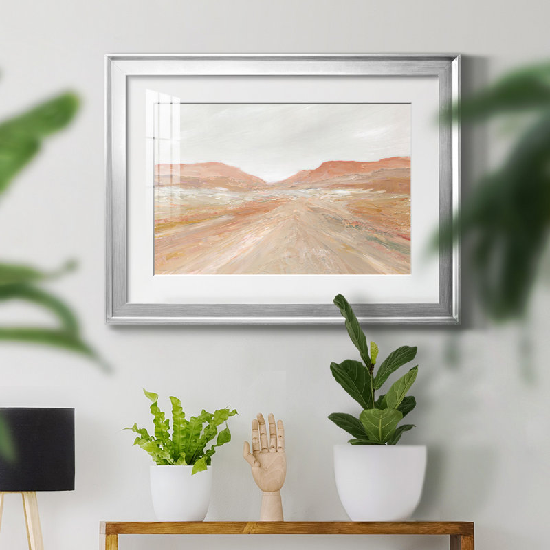 Road to Sedona - Peinture encadrée, H 18,5 po x l 24,5 po x P 1,5 po, Papier avec cadre argenté, Blanc mat
