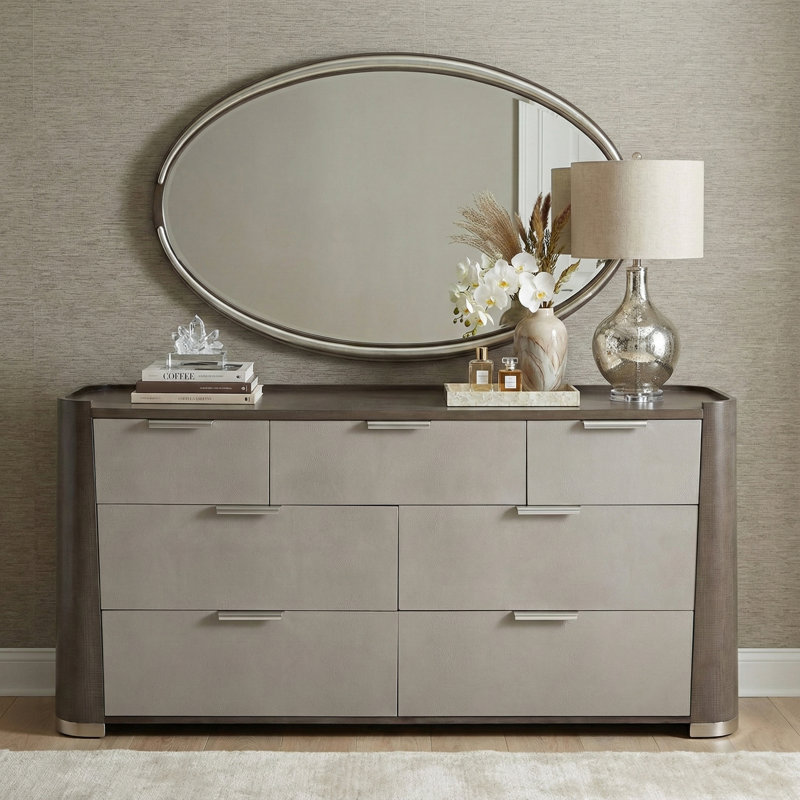 Roxbury Park 7 - Drawer Dresser