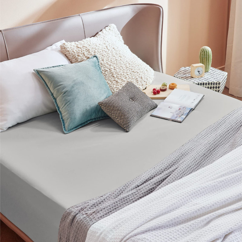 Bedsure Fitted Sheet Deep - Bed Sheets Extra Deep Pocket made of Soft Brushed Microfiber for Bed, Grey