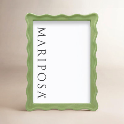 Wavy Picture Frame