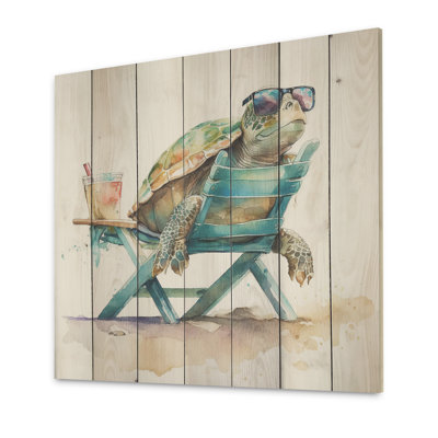 Tortue Herouche allongée sur une chaise de plage avec lunettes de soleil III - impression sans cadre sur bois
