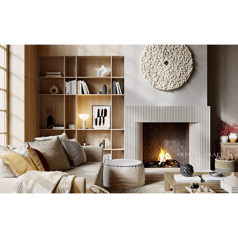 Encadrement de cheminée en pierre Reeded avec foyer biseauté, Terre, 8 po x 66 po x 50 po