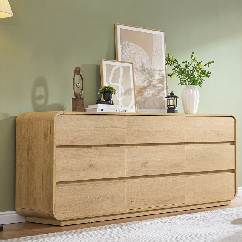 Commode incurvée à 63 tiroirs de 63 po de largeur, naturel, Natural