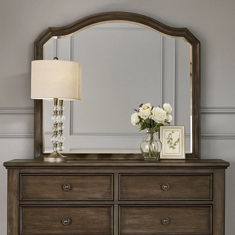 Miroir festonné 43,5 pouces avec détails moulés, brun