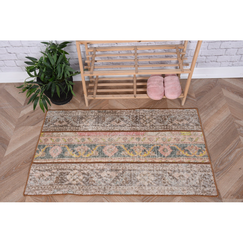Handmade Turkish Rug Boasting Vintage Bohemian Oushak Design Perfect for Entryway - Rustic Decor Crafted with Wool for Small Spaces