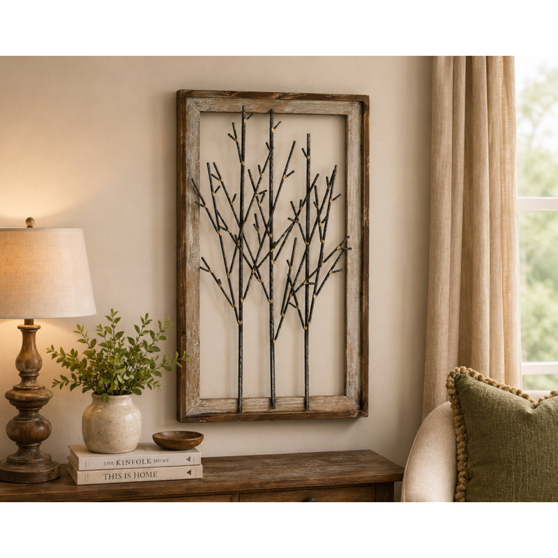 Décoration murale avec cadre en bois brun et arbre en métal