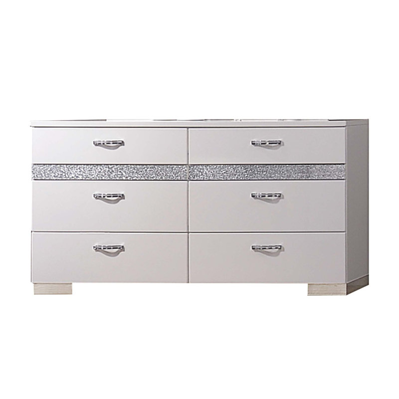 Commode à huit tiroirs