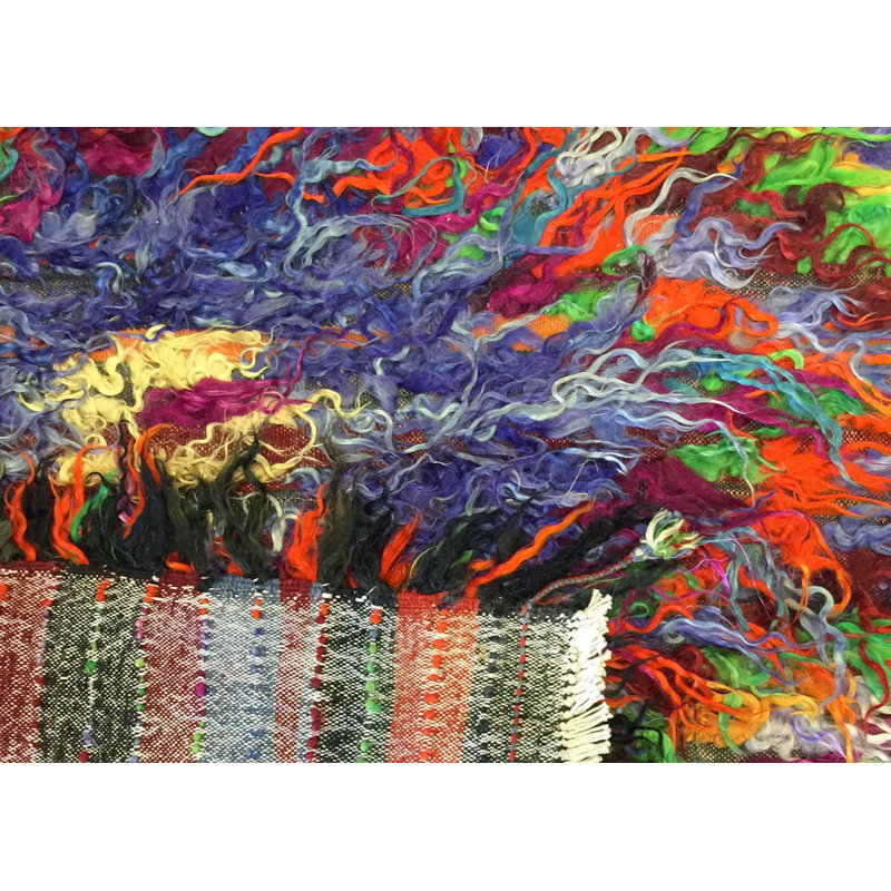 Tapis unique en laine noué à la main des années 1960 de 4 pi 11 po x 7 pi 7 po en rouge / vert / bleu / jaune
