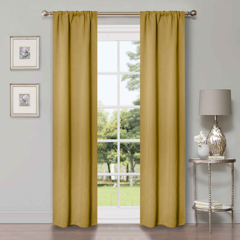 Paire de rideaux obscurcissant avec passe-tringle Moriah Millendon, Jaune et moutarde, 26" W x 84" L
