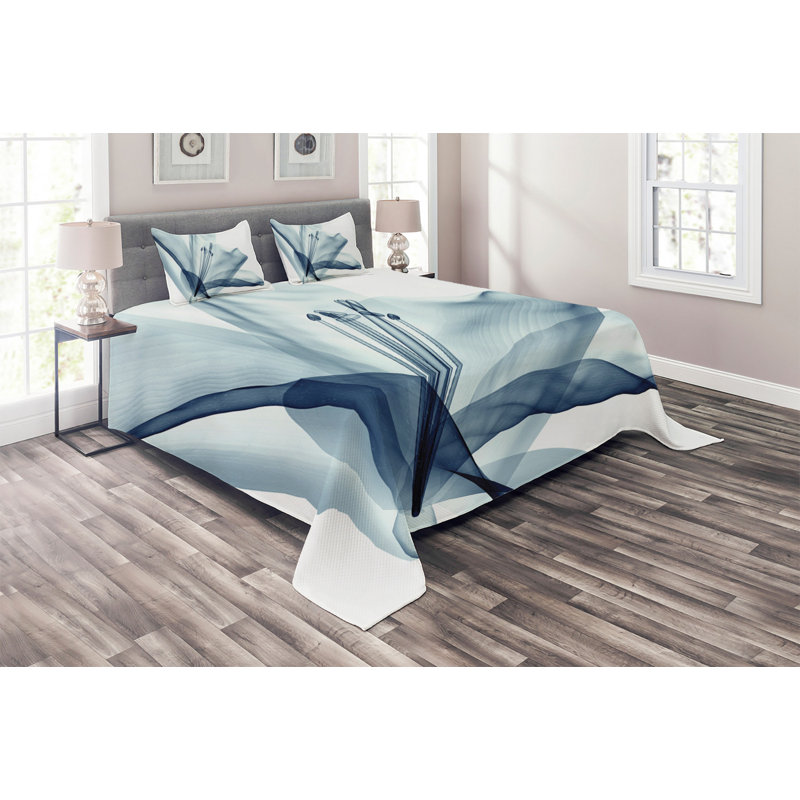 Flower Farmhouse / Country Polyester Coverlet, King Bedspread + 2 Shams