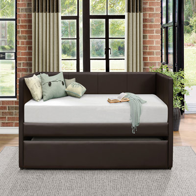 Lit de jour brun rembourré en similicuir avec lit gigogne en bois 1pc
