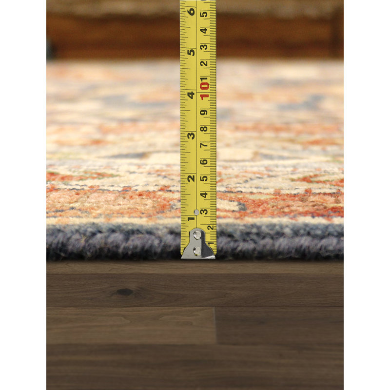 Serapi Handmade Wool Floral Area Rug