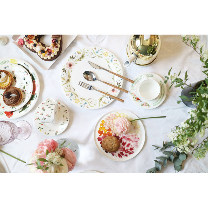 Scandinavian Floral Bone China Dinner Plate