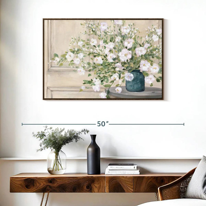 Bouquet blanc, 37 po x 25 po, Cadre flottant en noyer