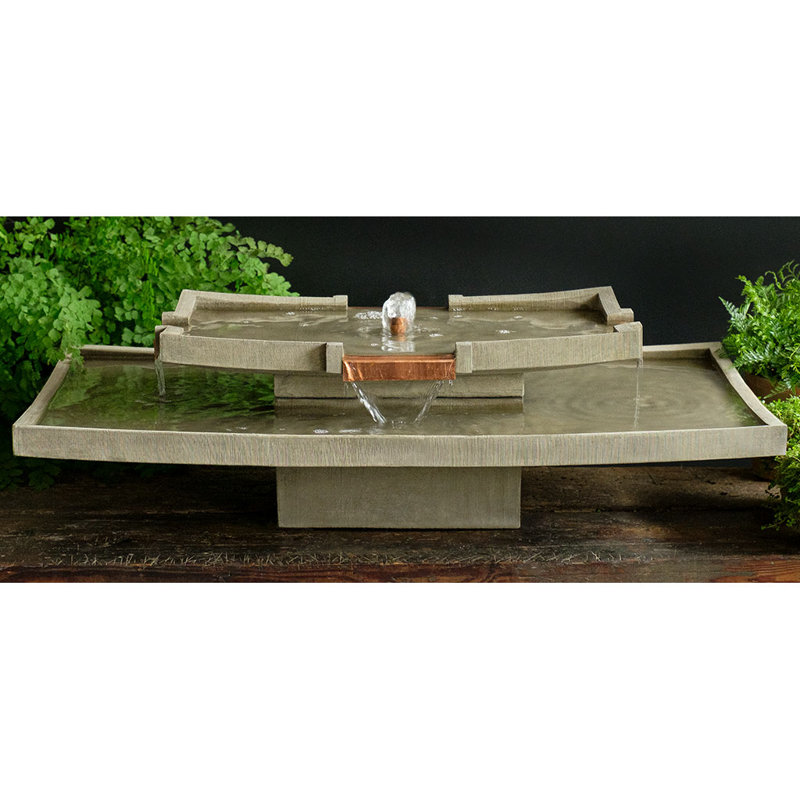 Fontaine en béton Katsura, Travertin