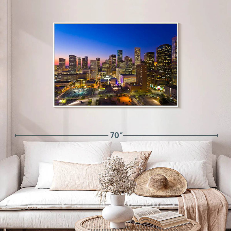 Houston crépuscule ciel, 43 po x 29 po, Cadre flottant blanc