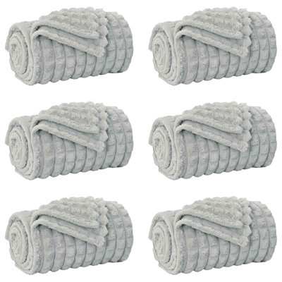 3.3-32 Throw Blanket