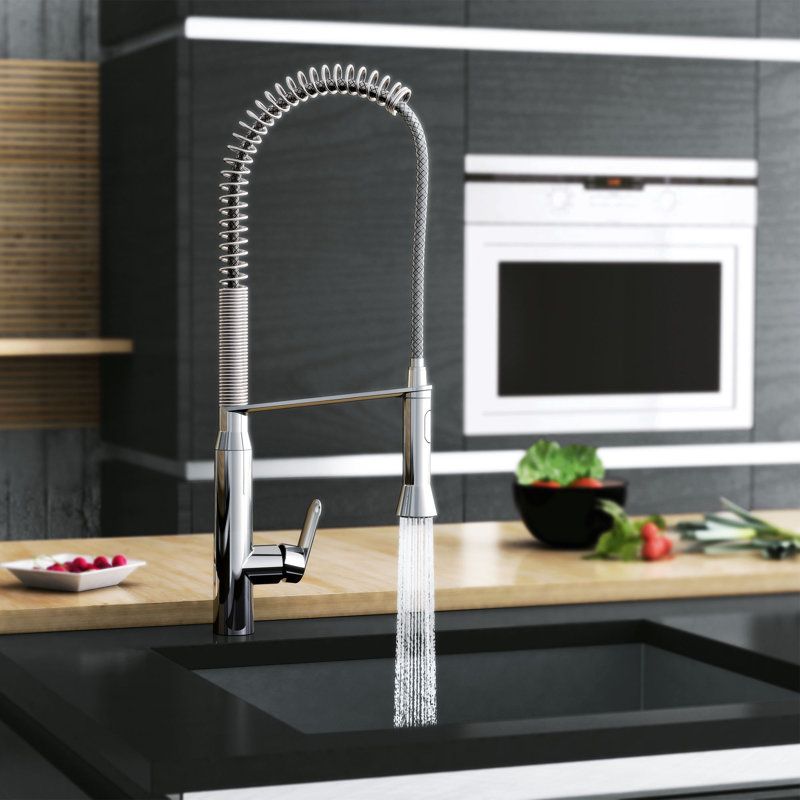 Robinet de cuisine semi-professionnel à poignée simple avec accessoires K7®, Chrome étoilé