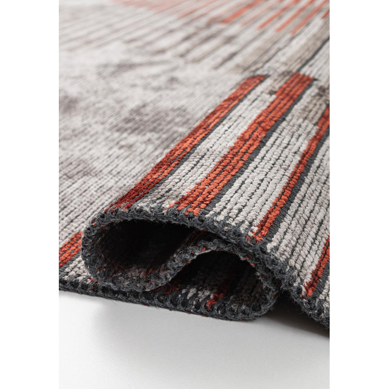 Munjor Geometric Hand Loom Indoor / Outdoor Area Rug, Rectangle 7'10" x 9'10"