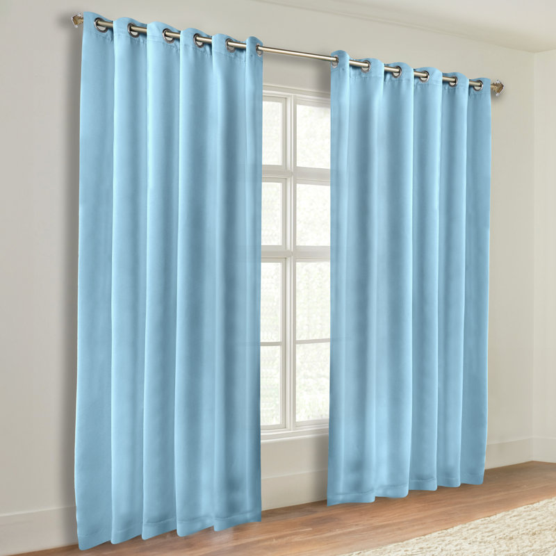 Paire de rideaux obscurcissant avec œillets Millendon, Bleu pâle, L 70 po x L 120 po