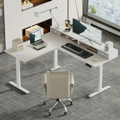Bureau debout électrique en L à hauteur ajustable de 63 pouces avec tiroirs et tablette pour moniteur, bureau de coin ergonomique, avec crochets et gestion des câbles, blanc