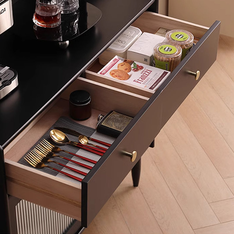 Eason, Black