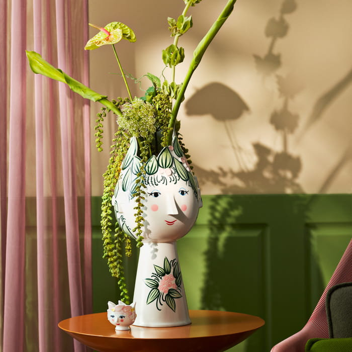 Titania Ceramic / Porcelain Table Vase
