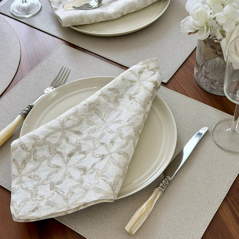 Shamrock Metallic Print Napkin, Champagne