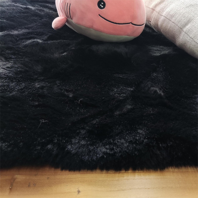 Faux Fur Indoor Rug, Novelty 2' x 6'
