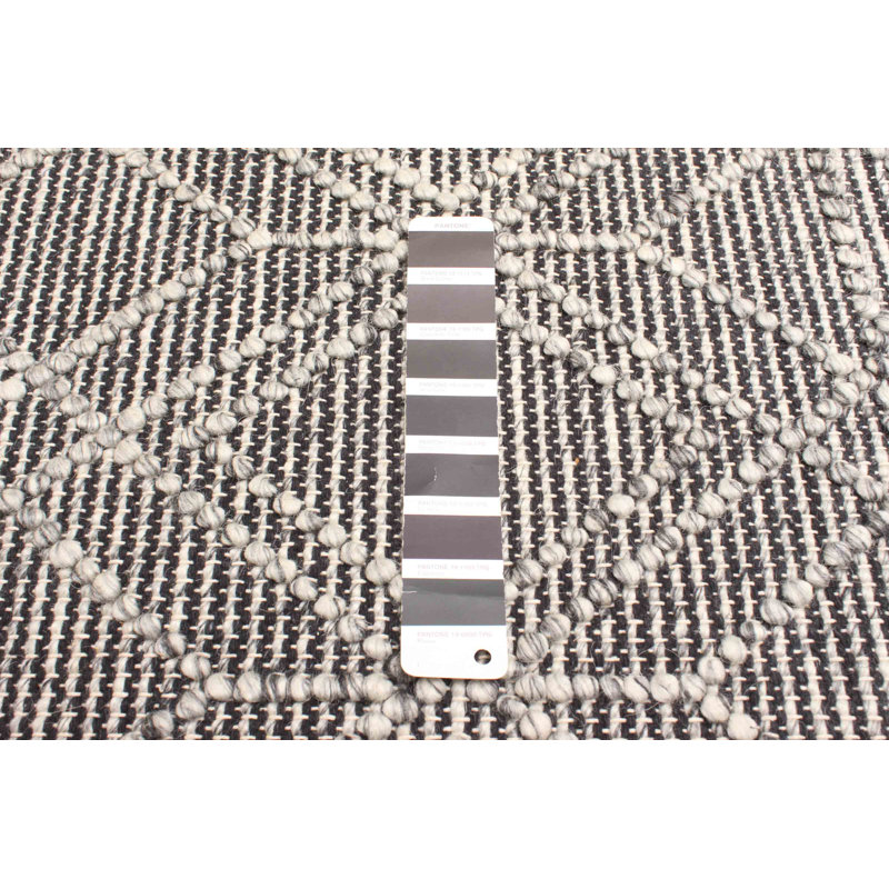 Sienna Black Rug 5'0" x 7'8"