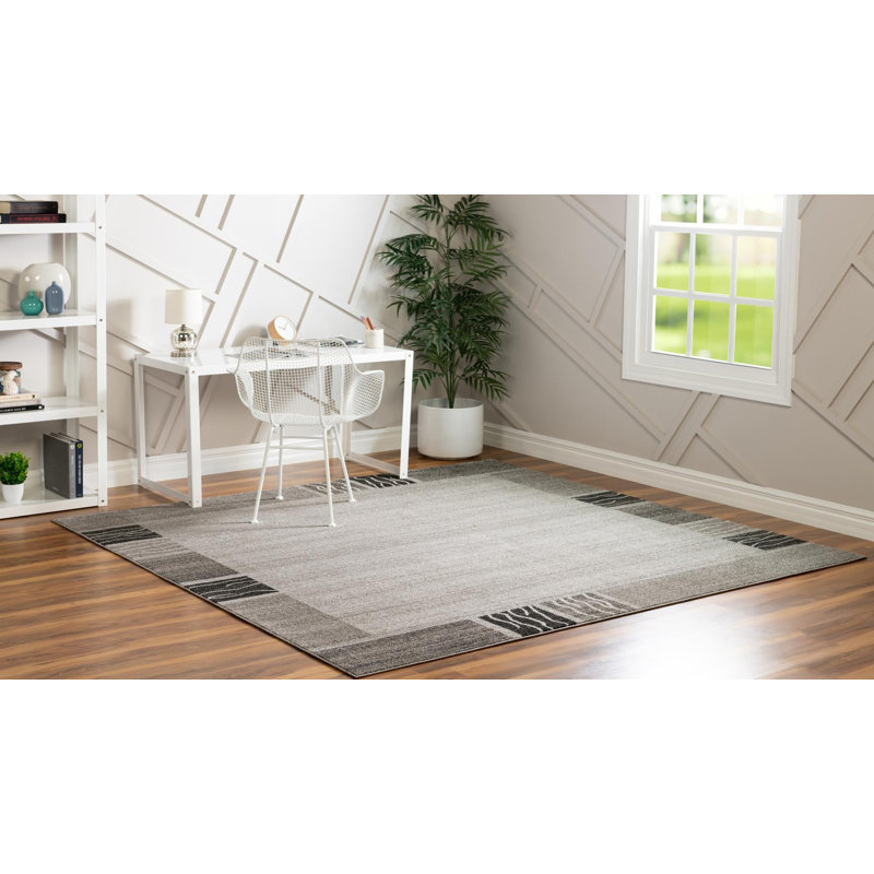 Tapis gris clair Saho, Carré 7 pi 10 po x 7 pi 10 po
