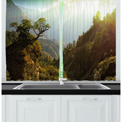 Pointed Kitchen Curtain